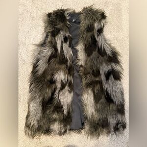 Faux Fur H&M Vest M